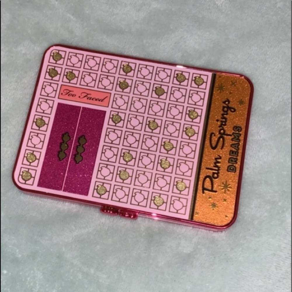 Too Faced Palm Springs Dreams eyeshadow palette!